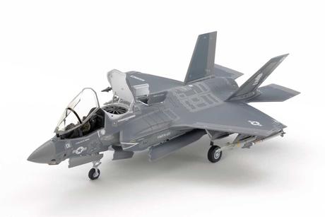 1/72 F-35B Lightning Ii none