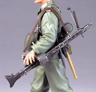 1/16 German Machine Gunner On Maneuver