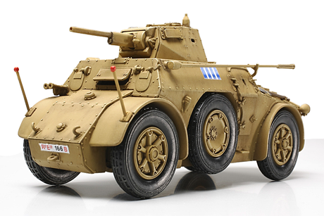Italian Armored Car Ab41 1/48