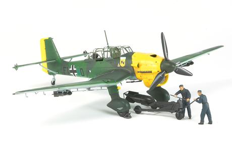 1/48 Junkers Ju87 B-2 Stuka W/Bomb Loading Set
