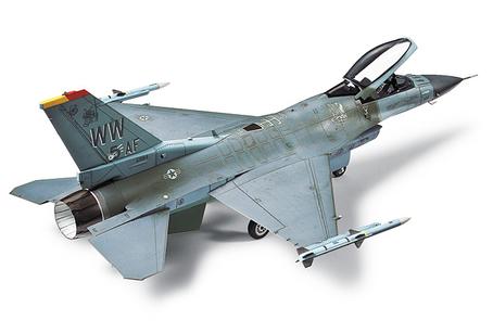 1/72 F-16 Cj Fighting Falcon Block 50