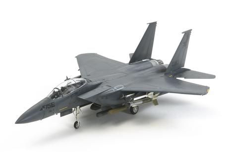 1/72 F-15E Strike Eagle none