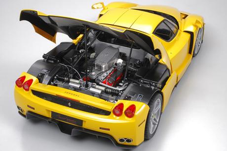 1/12 Enzo Ferrari Yellow Ver. Semi-Assembled Premium Model 4 1/12 Enzo Ferrari Yellow Ver. Semi-Assembled Premium Model